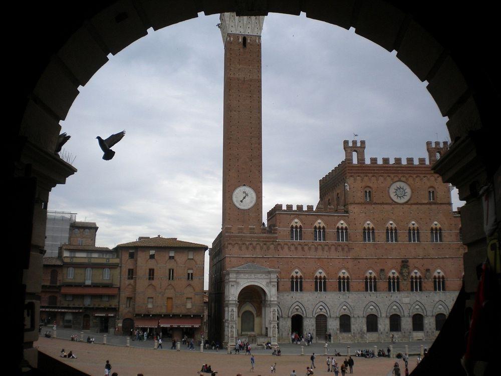 Albergo Centrale Siena Exterior foto