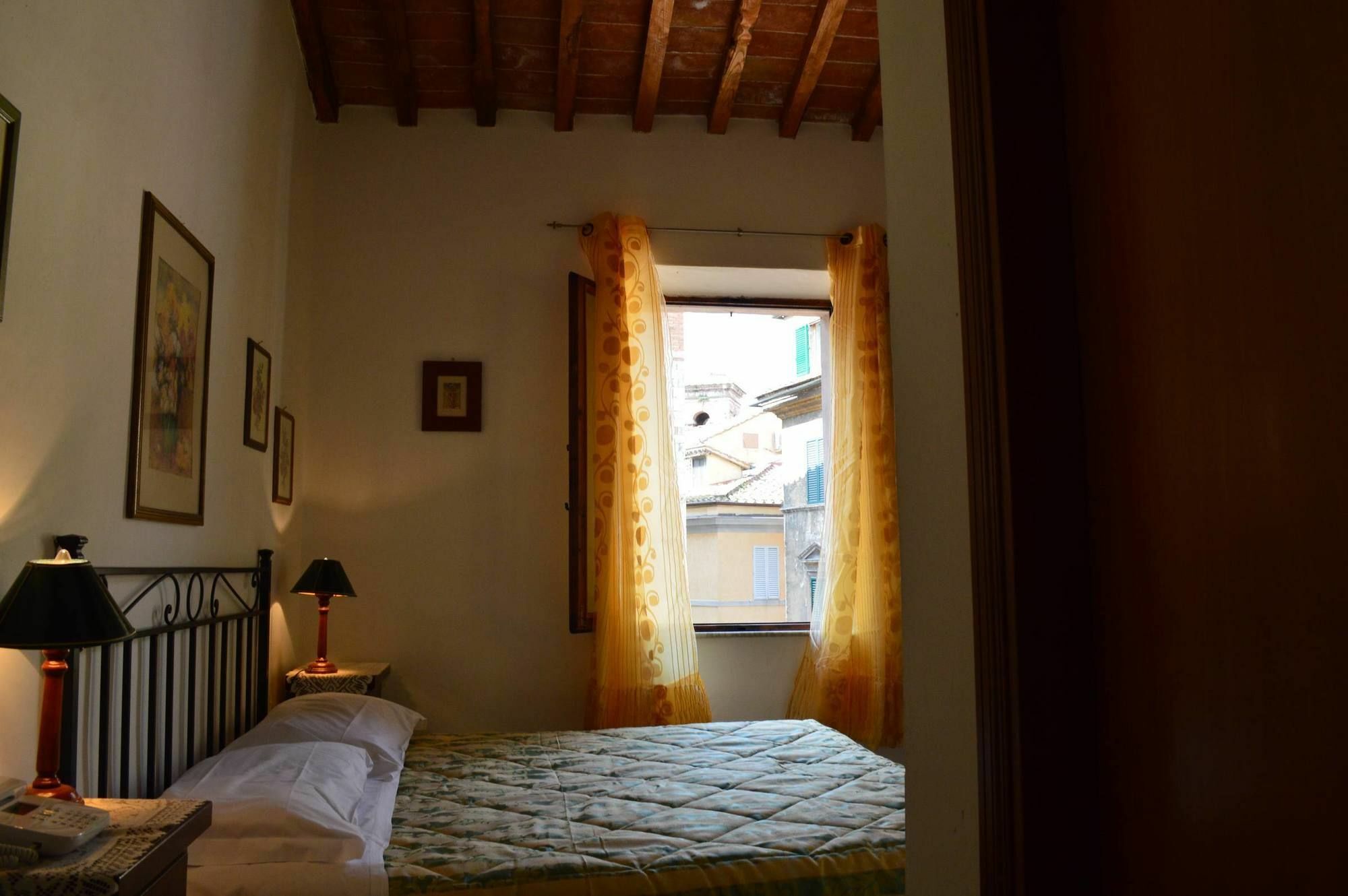 Albergo Centrale Siena Exterior foto